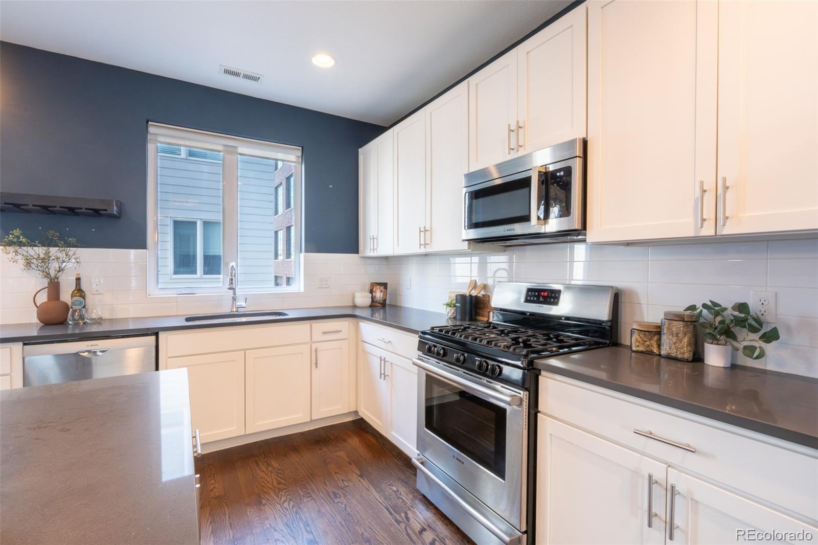 3425 Larimer Street Unit: 107