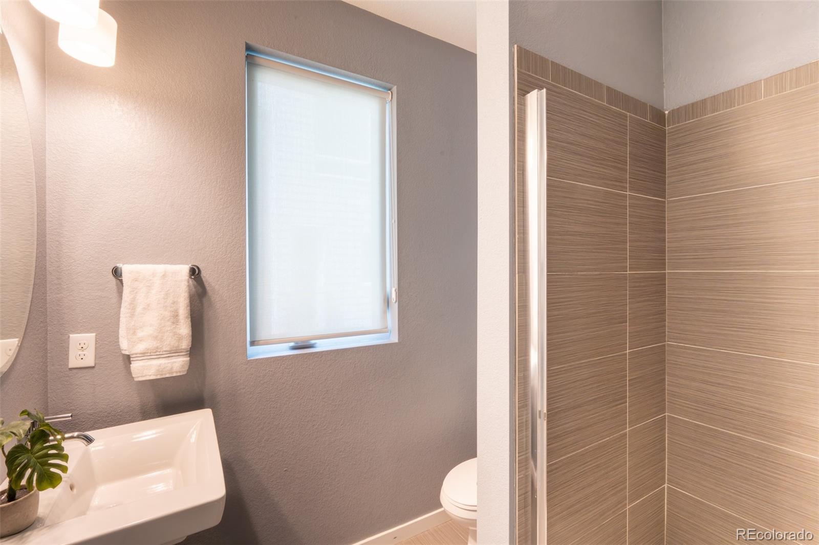 3425 Larimer Street Unit: 107