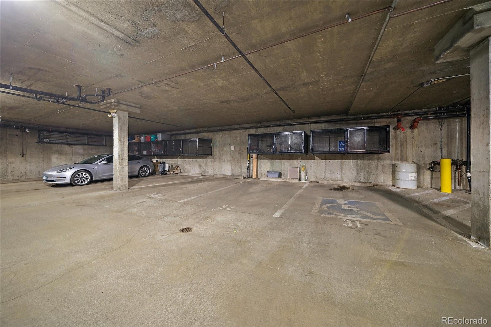 1521 Vine Street Unit: 101