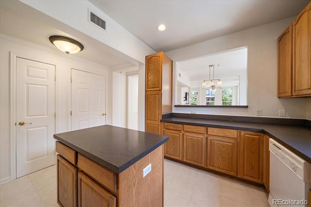 1521 Vine Street Unit: 101