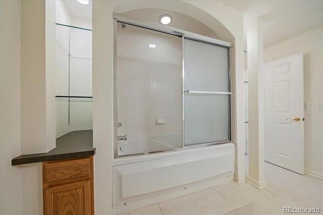 1521 Vine Street Unit: 101