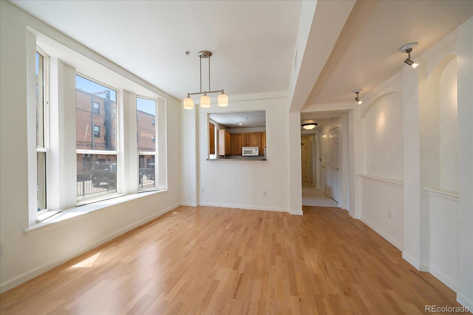 1521 Vine Street Unit: 101