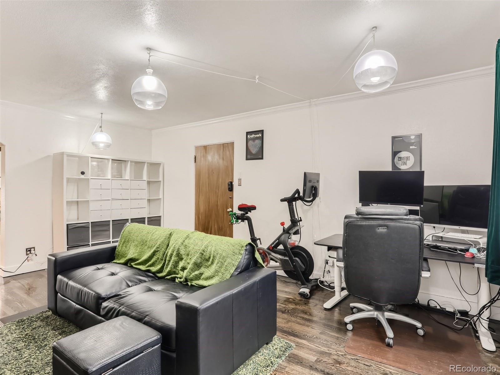 1100 Colorado Boulevard Unit: 306