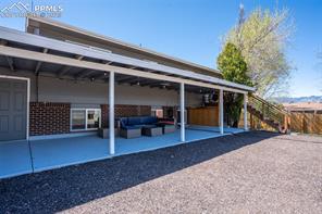 405 De La Vista Circle