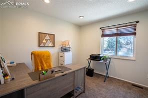 405 De La Vista Circle