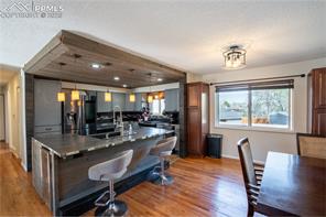 405 De La Vista Circle