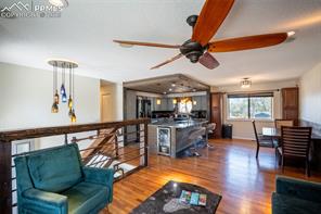 405 De La Vista Circle