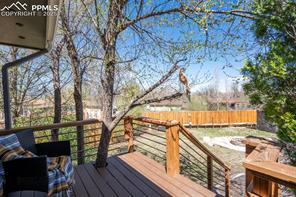 405 De La Vista Circle