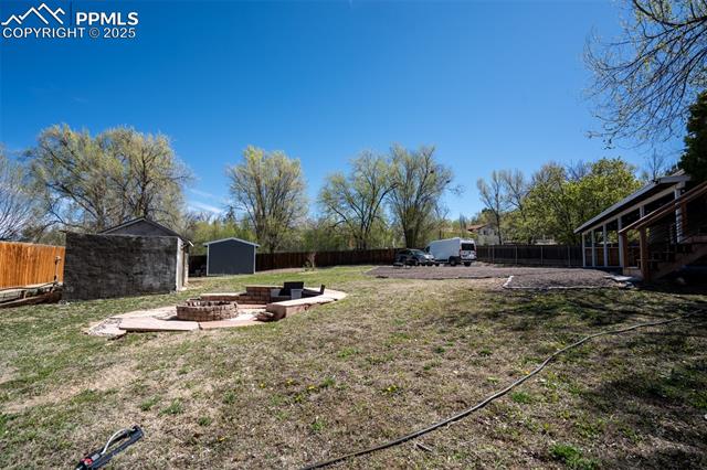 405 De La Vista Circle