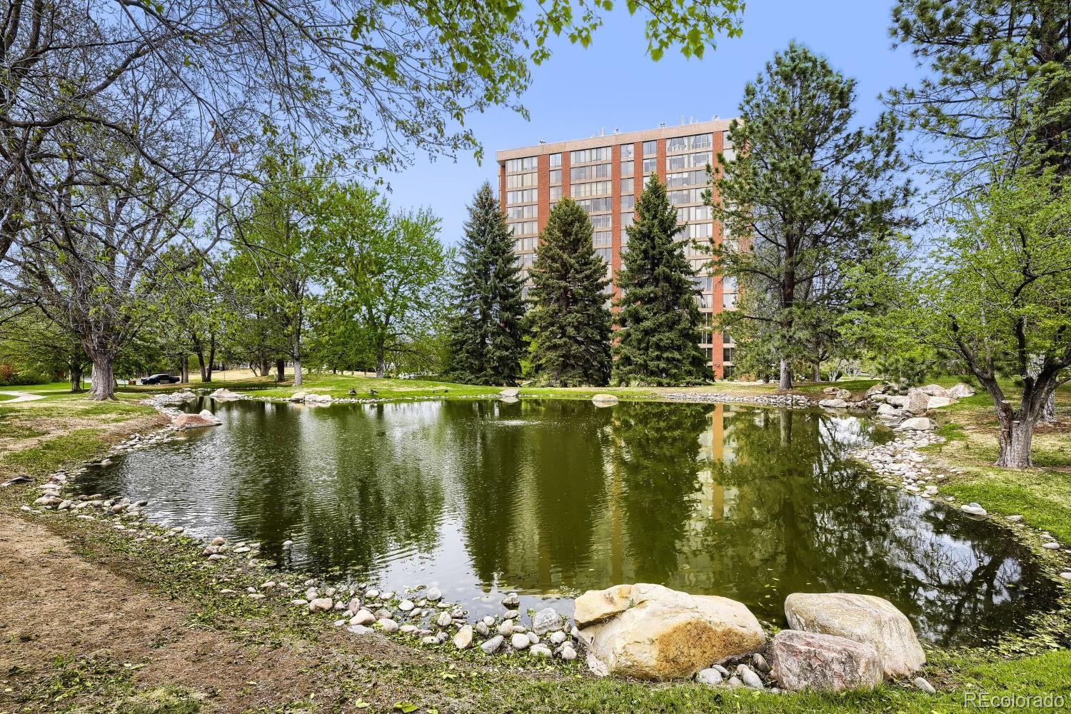 1900 E Girard Place Unit: 403