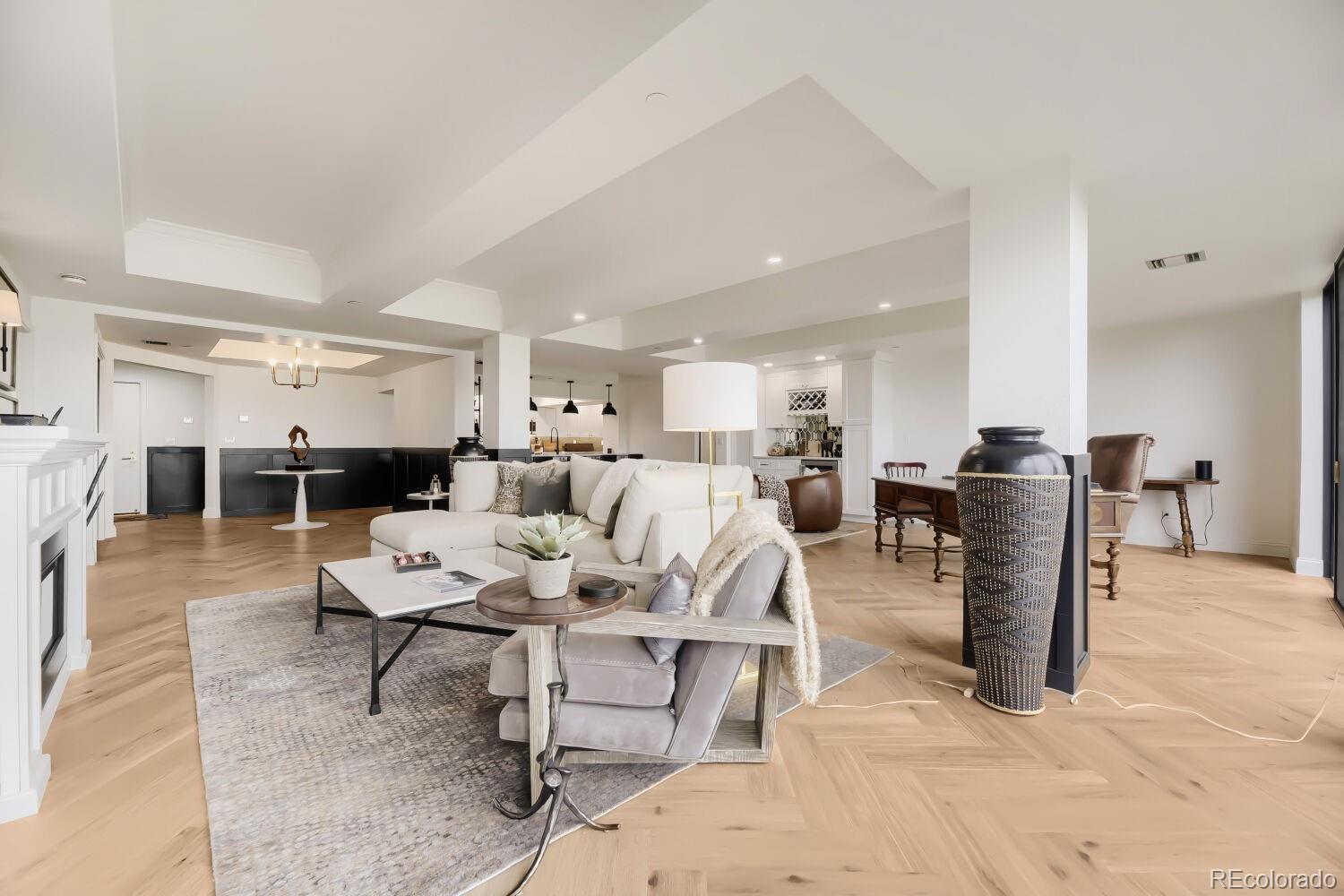 1900 E Girard Place Unit: 403