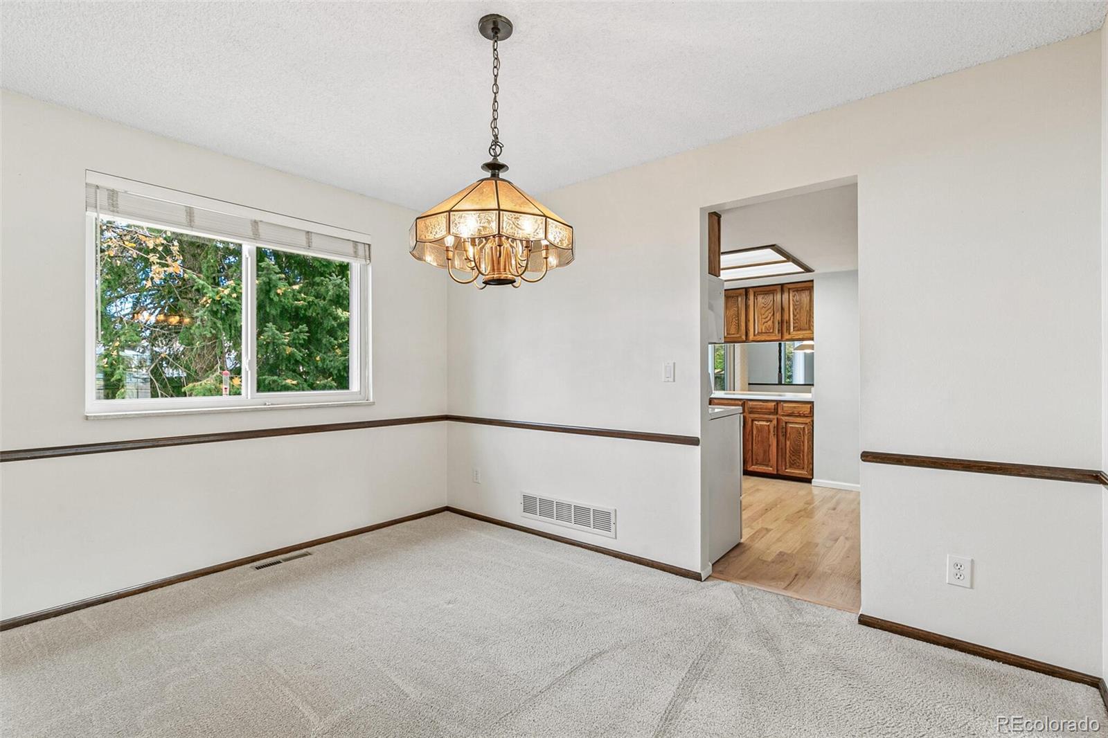 1331 E Nichols Avenue