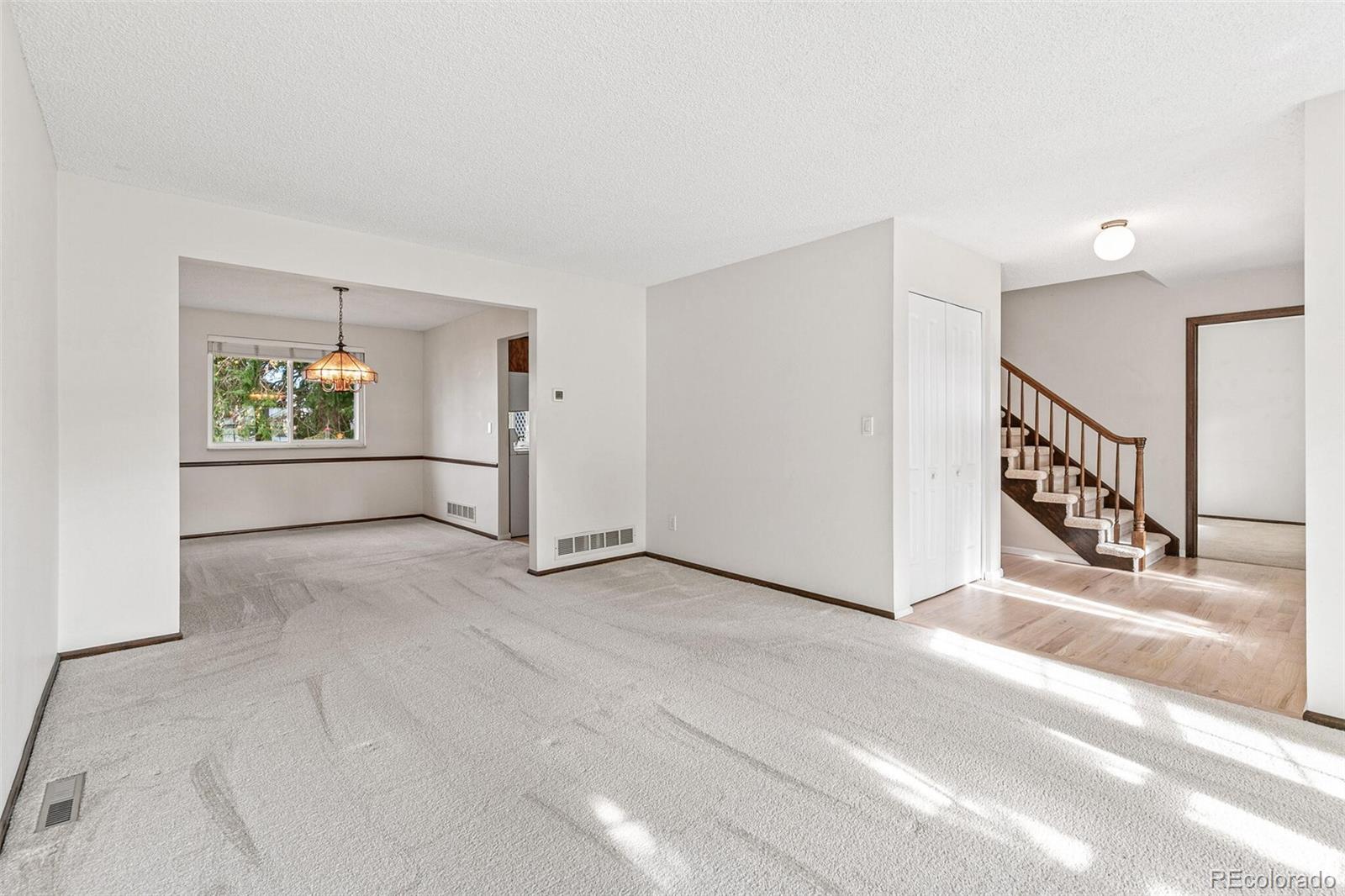 1331 E Nichols Avenue