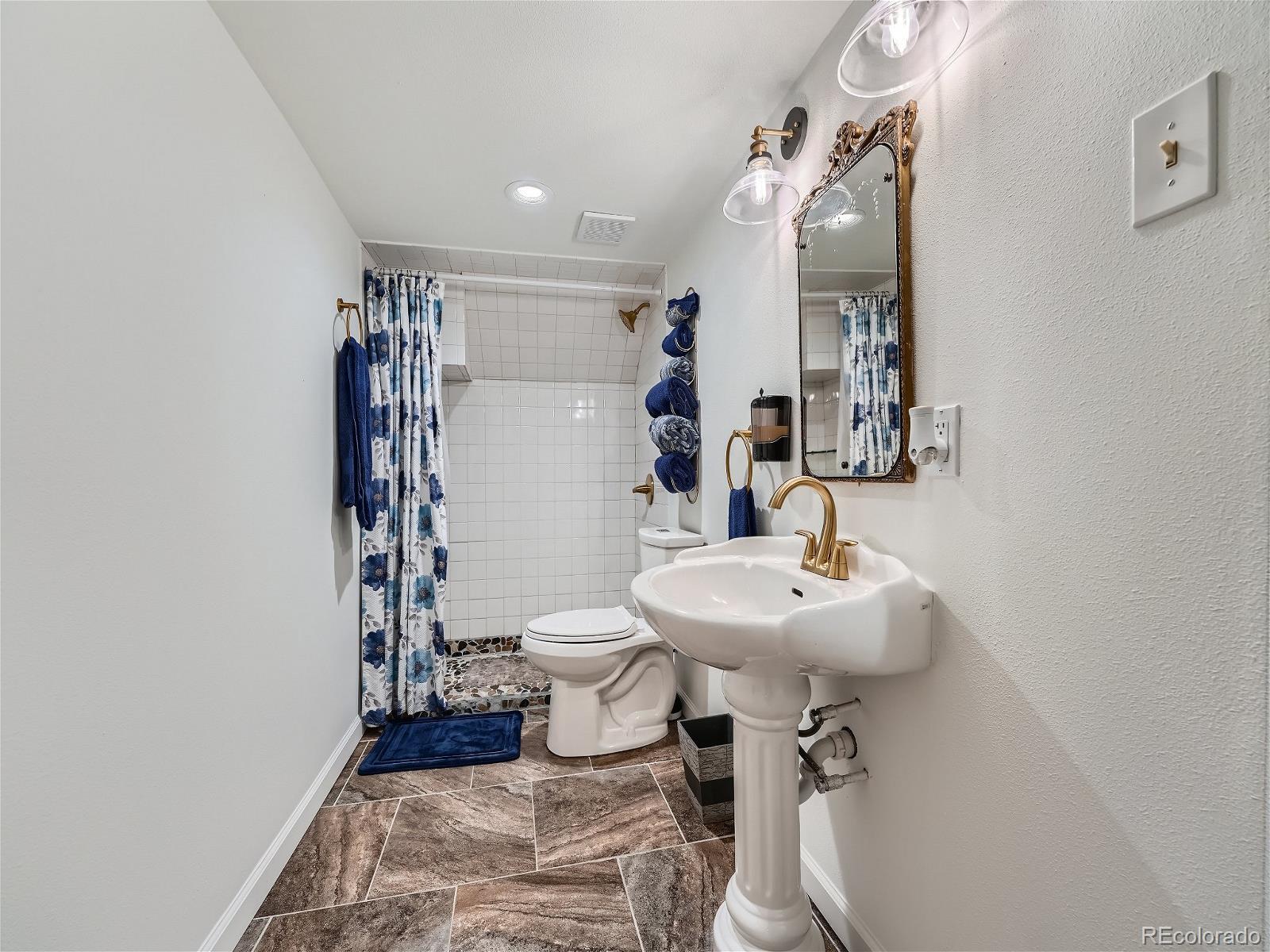 16273 E Belleview Drive