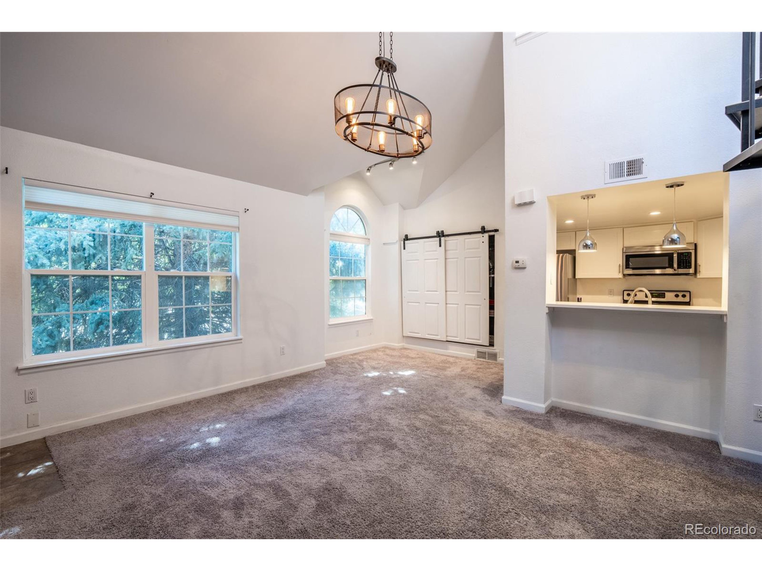 4943 S Carson St 207