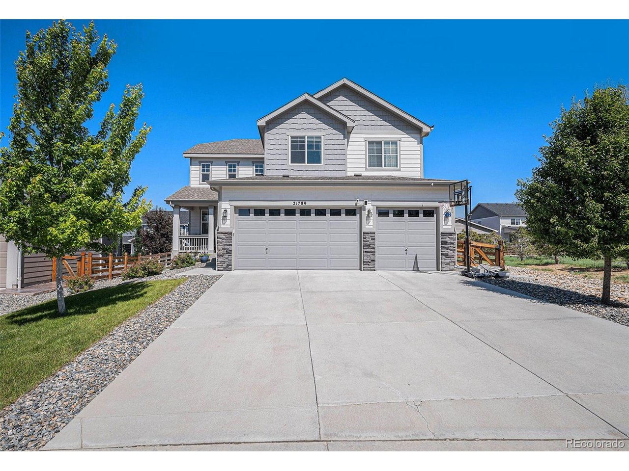 21789 E Tufts Dr