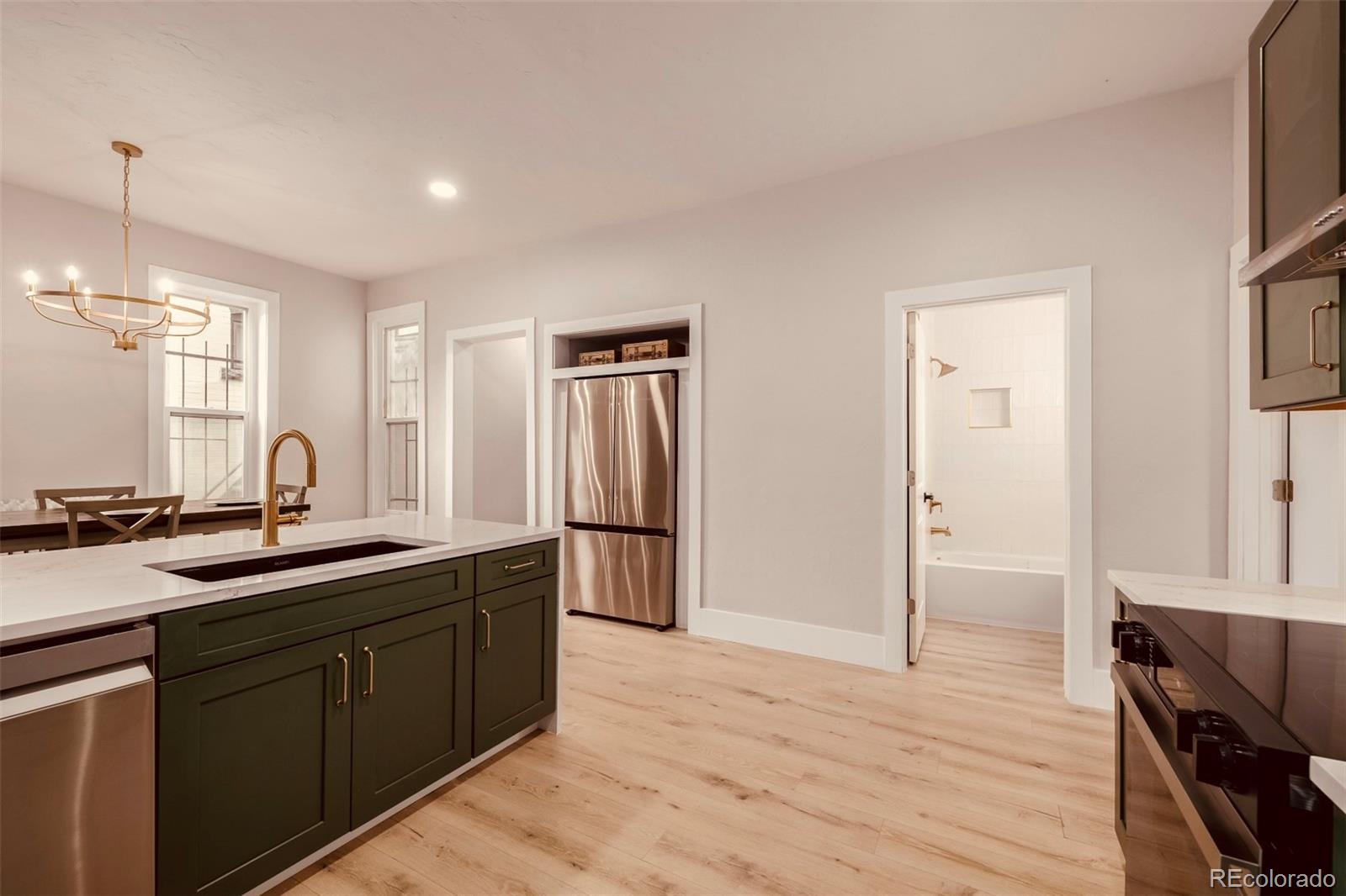 1111 N Corona Street