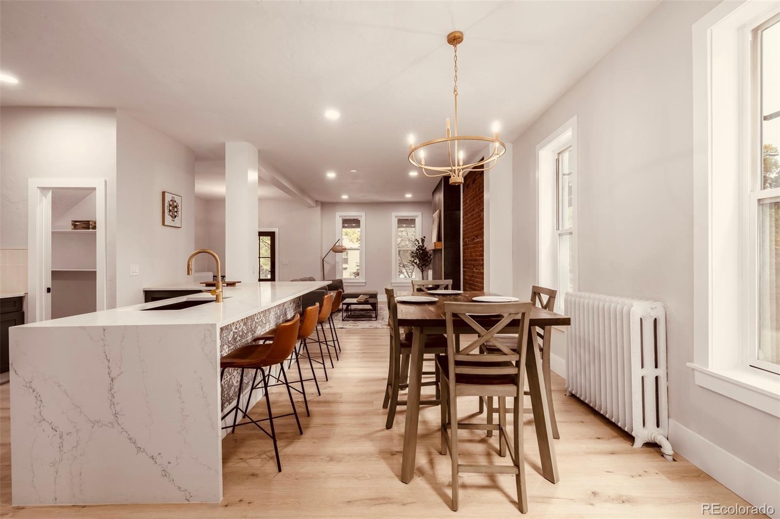 1111 N Corona Street