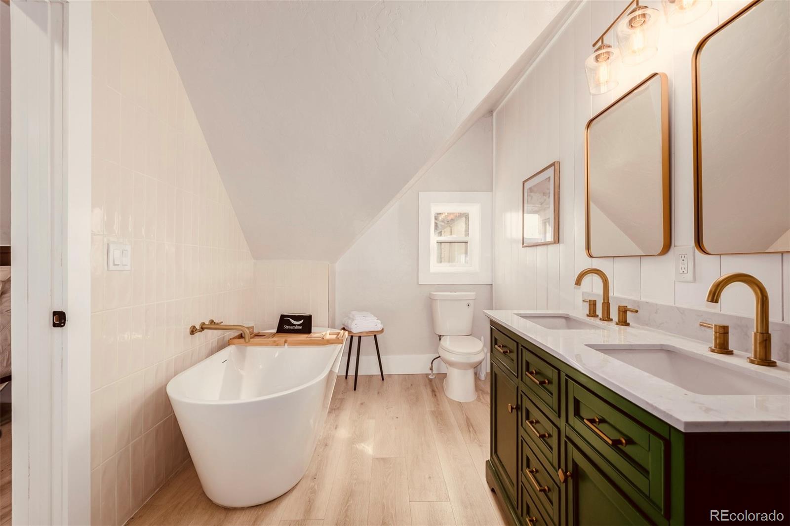 1111 N Corona Street