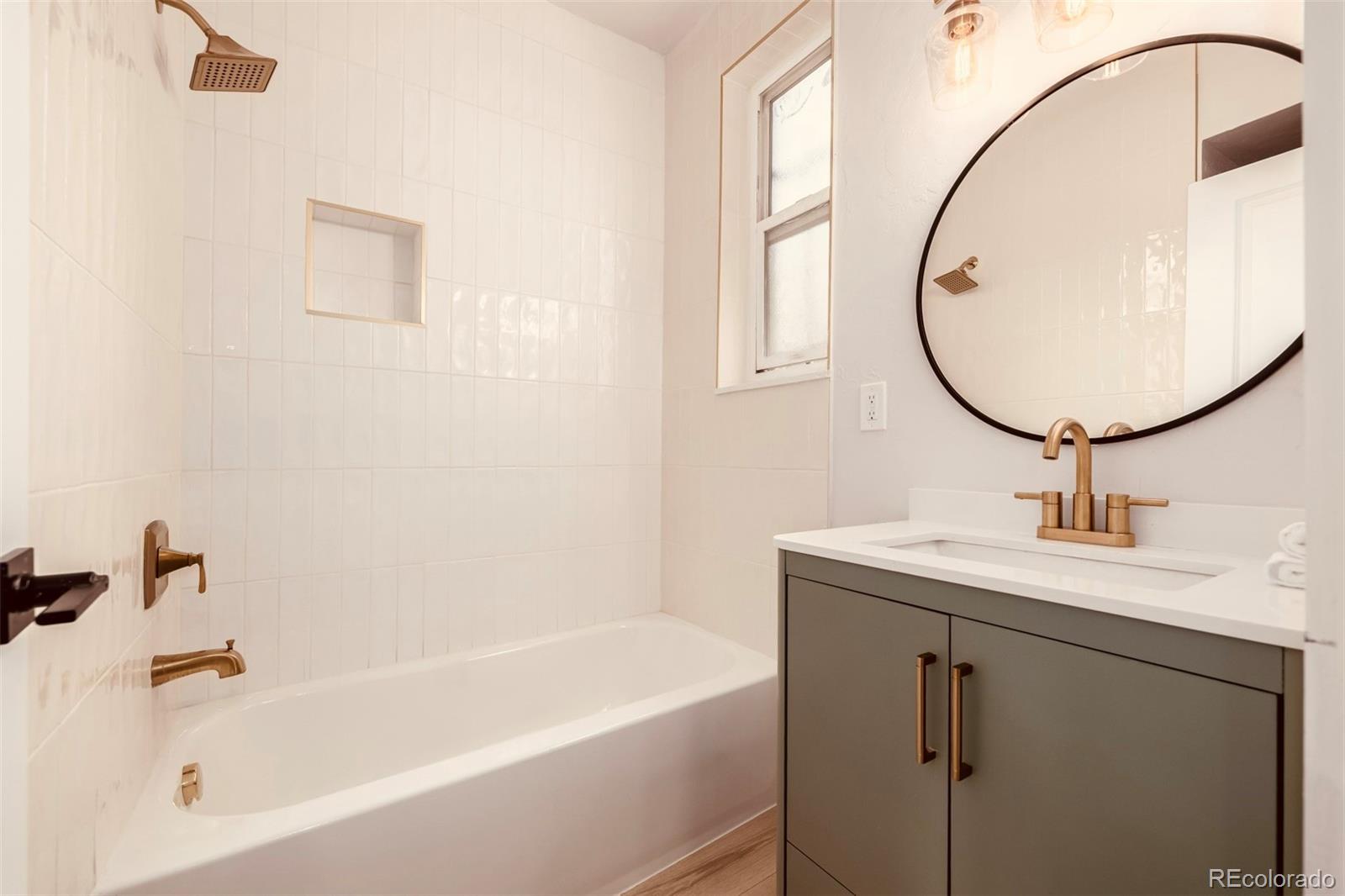 1111 N Corona Street