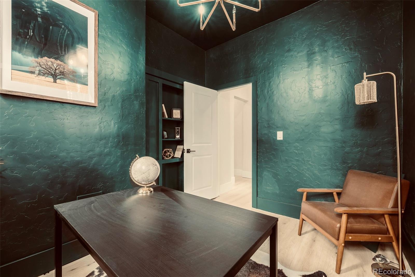 1111 N Corona Street