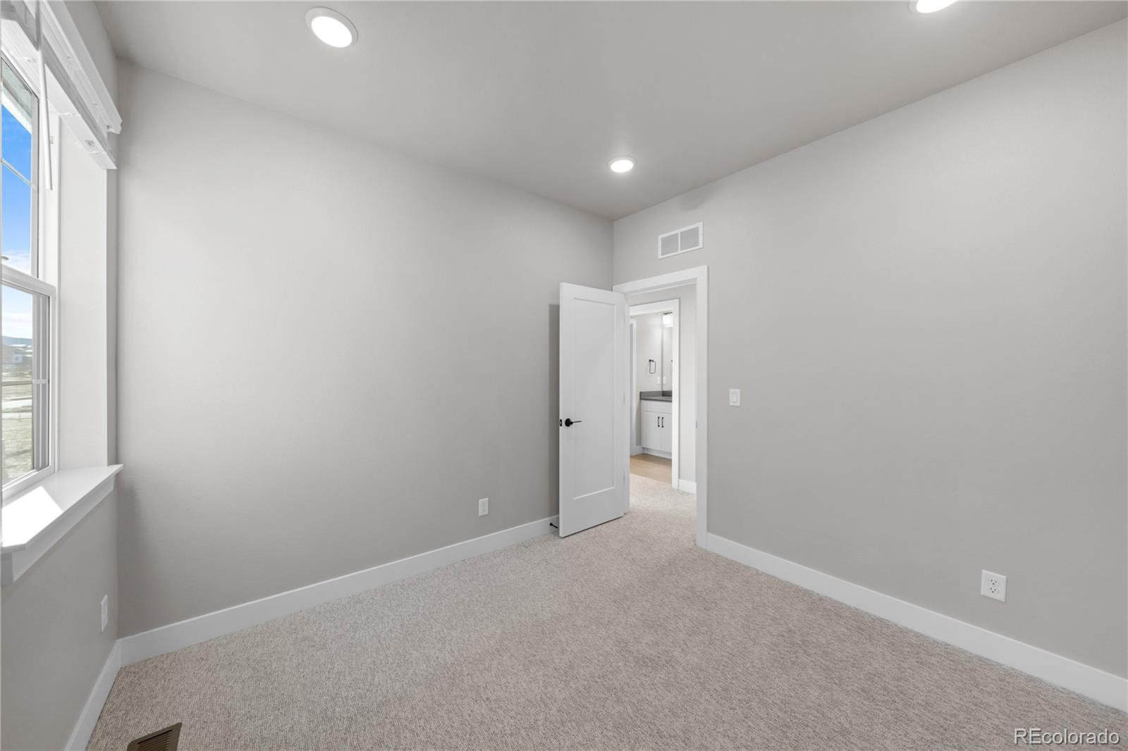 8894 Whiteclover Street