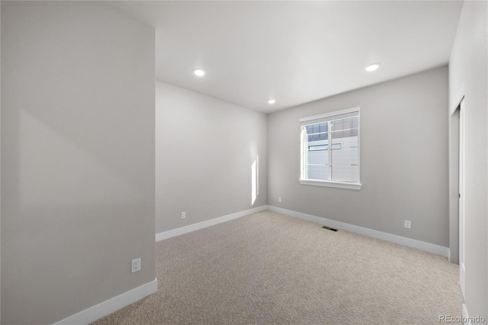 8894 Whiteclover Street