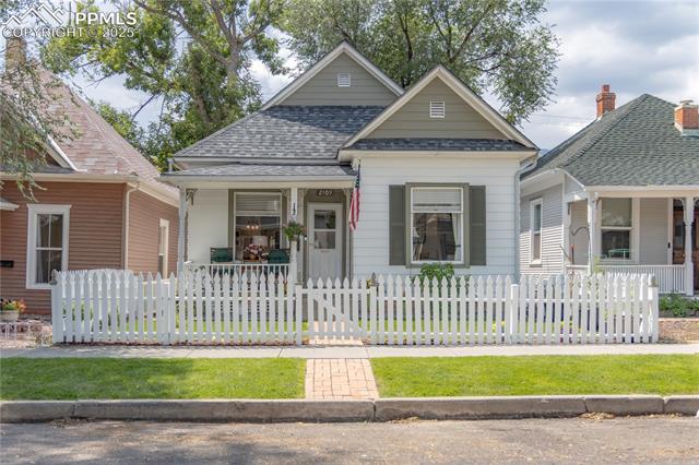 2109 W Pikes Peak Avenue