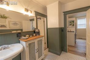 2109 W Pikes Peak Avenue