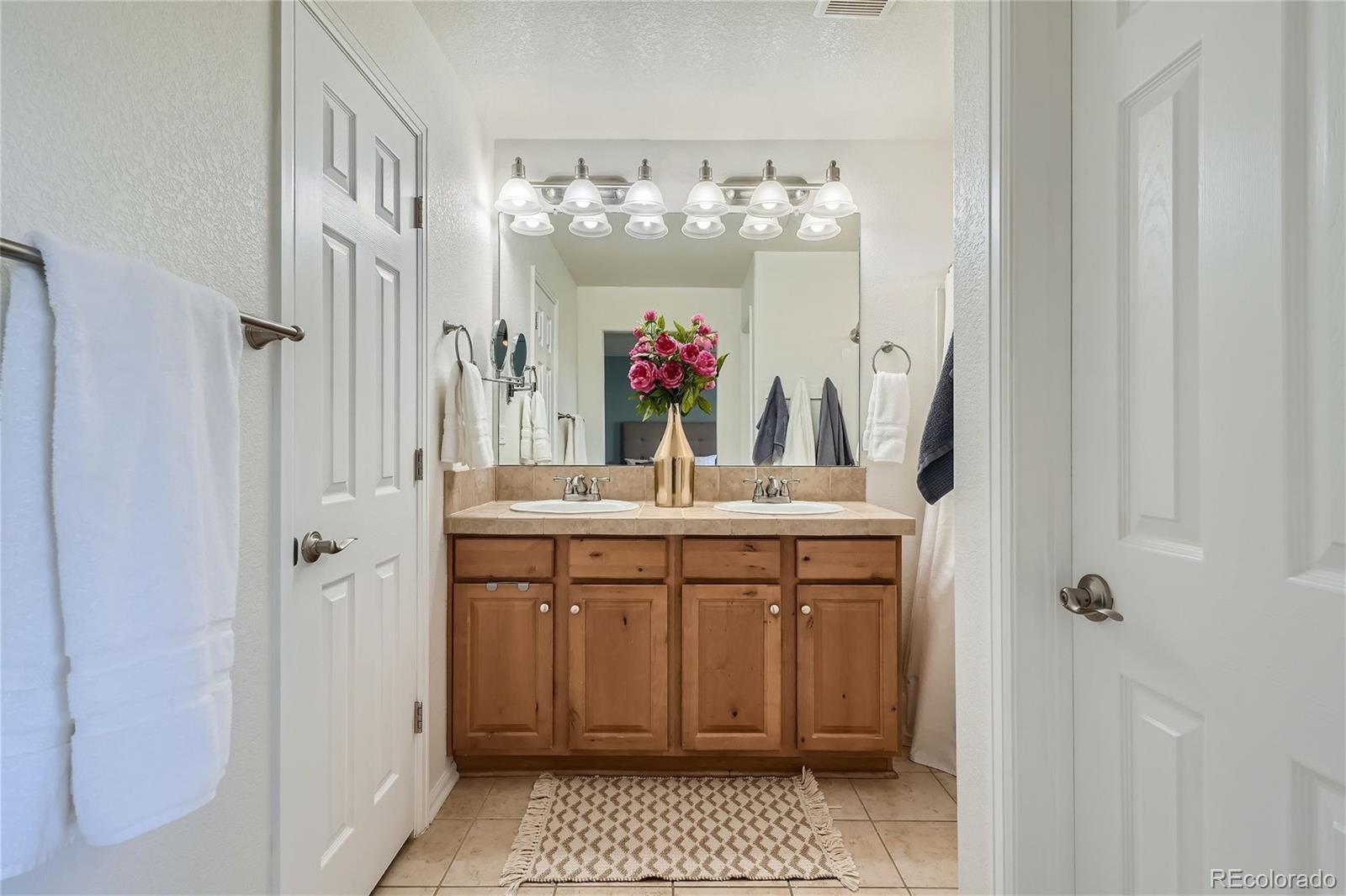 16427 E Jackalope Drive