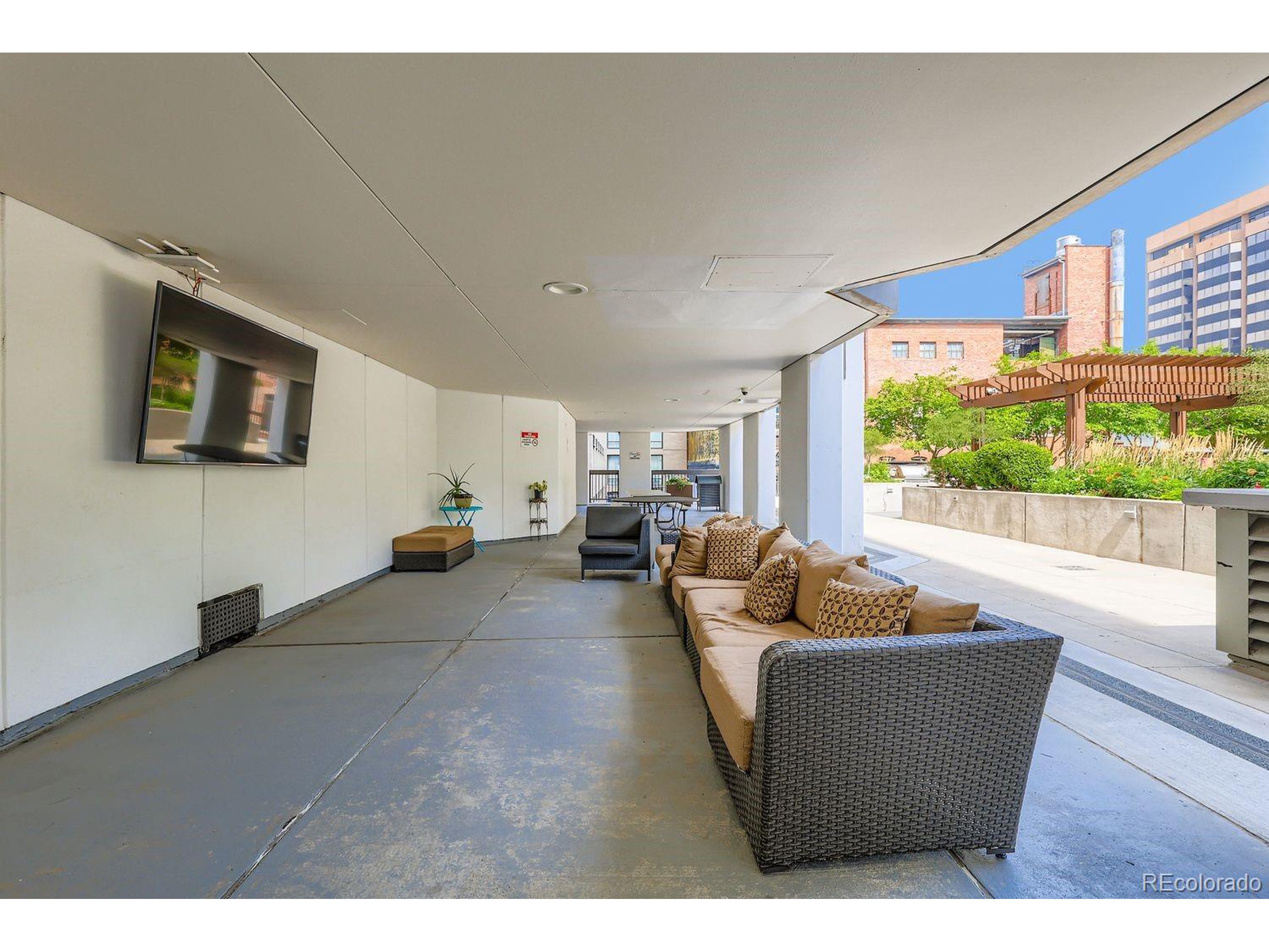 1625 Larimer St 1007