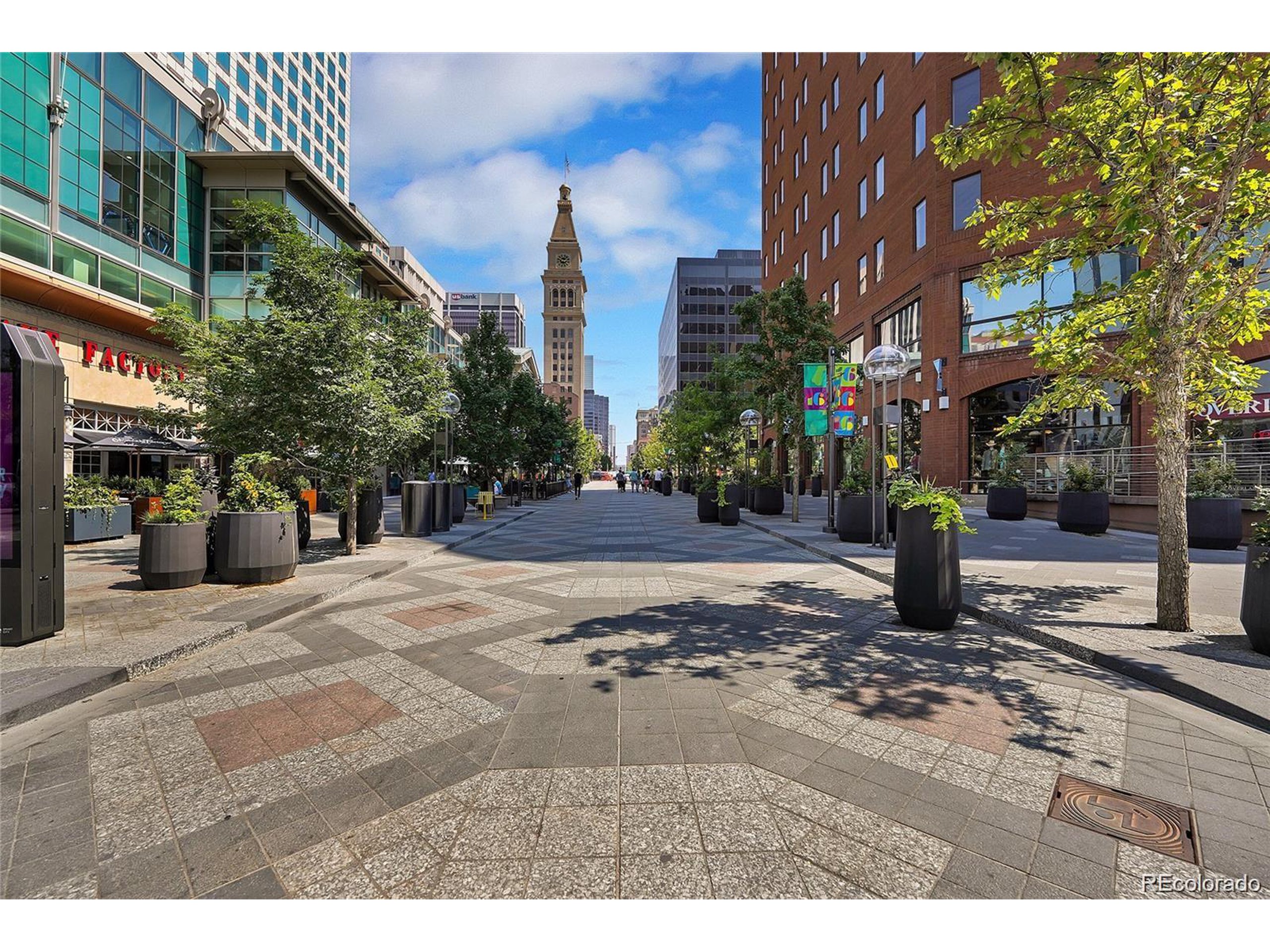 1625 Larimer St 1007