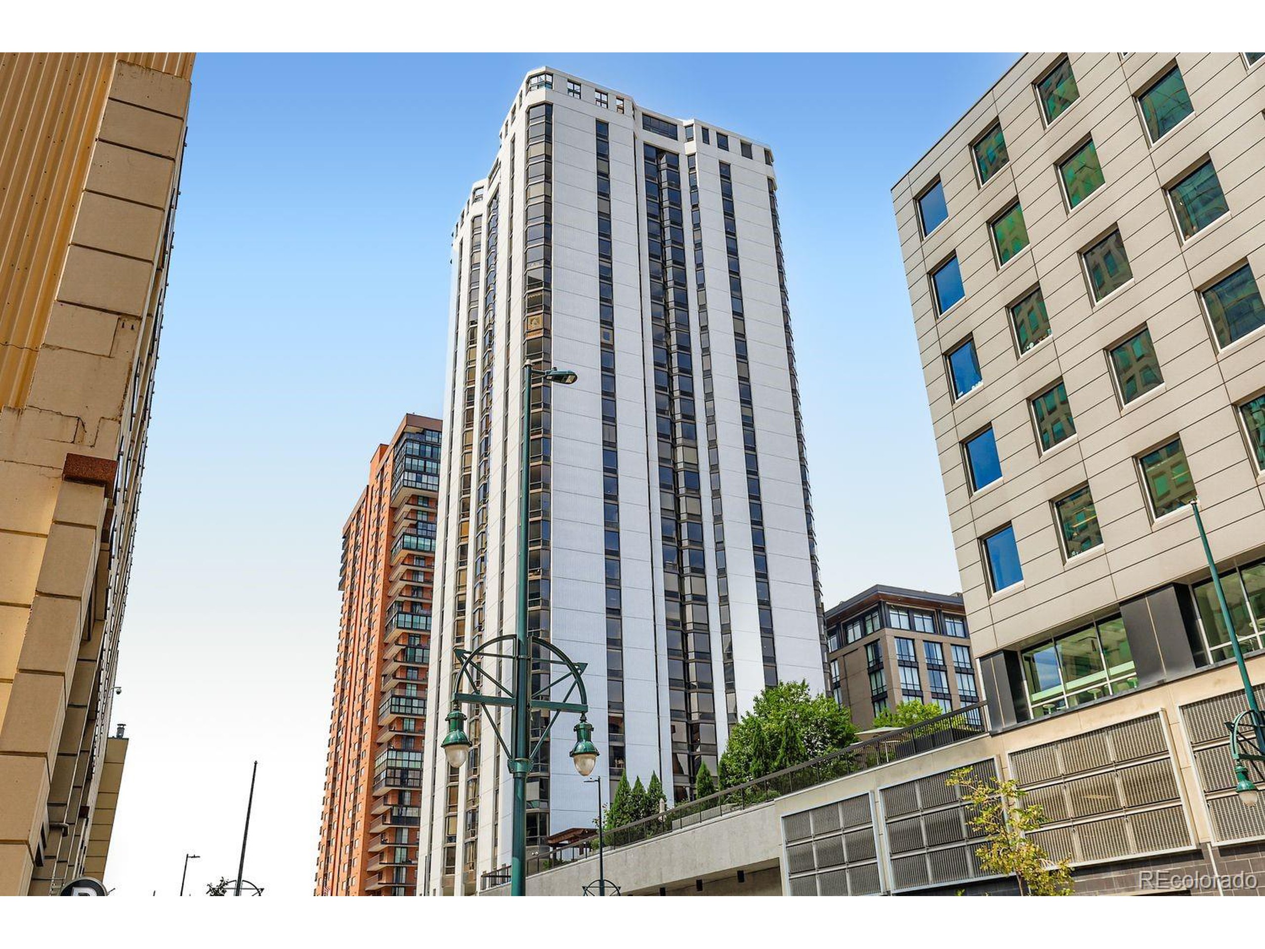 1625 Larimer St 1007