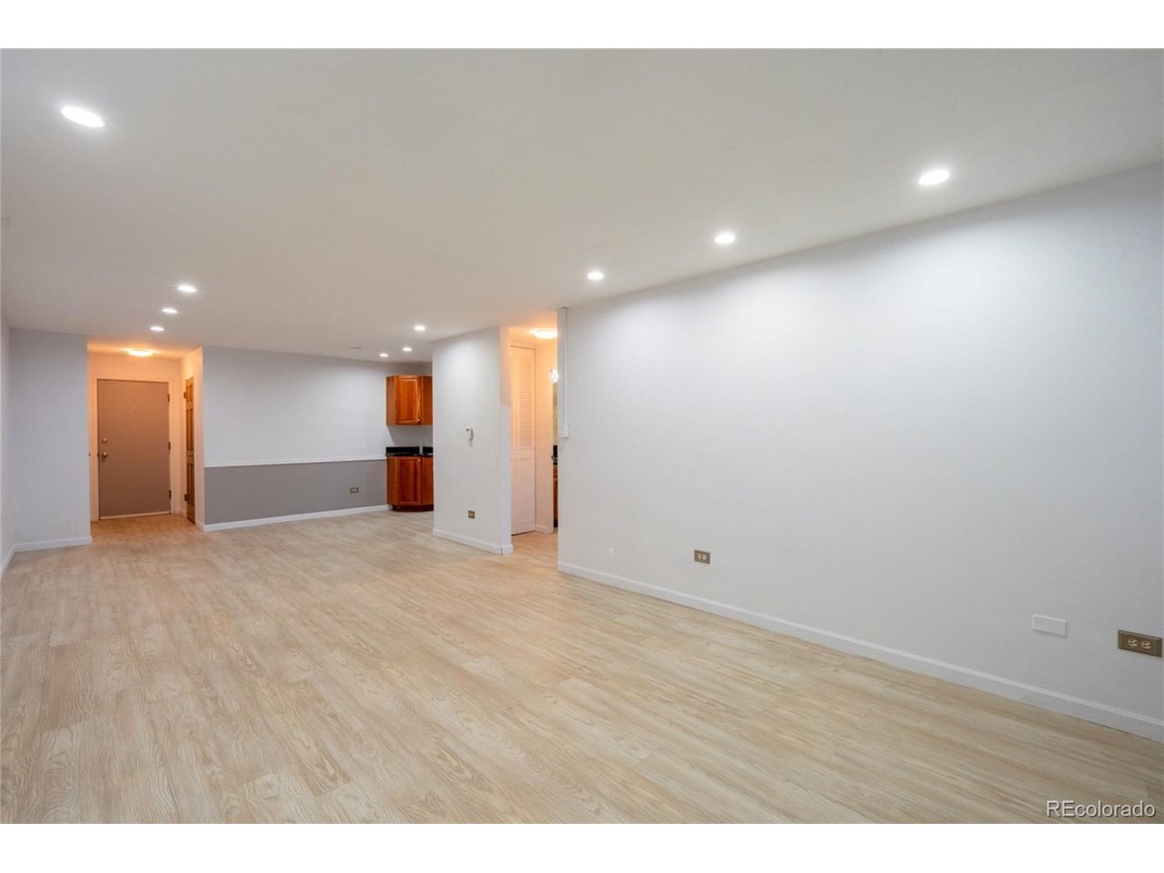4600 E Asbury Cir 108