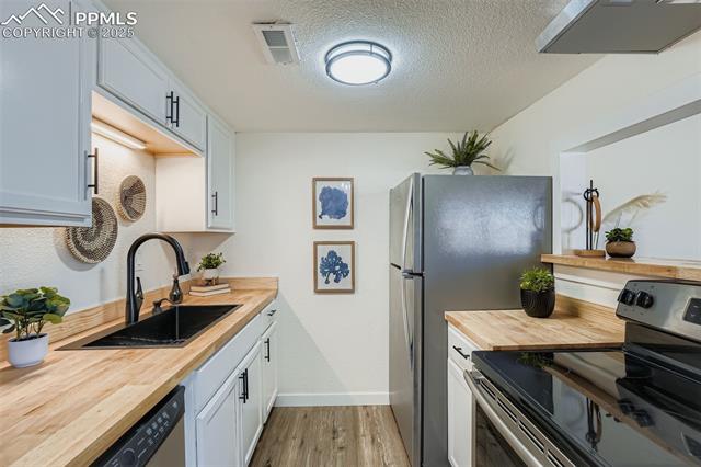 9230 E Girard Avenue 7