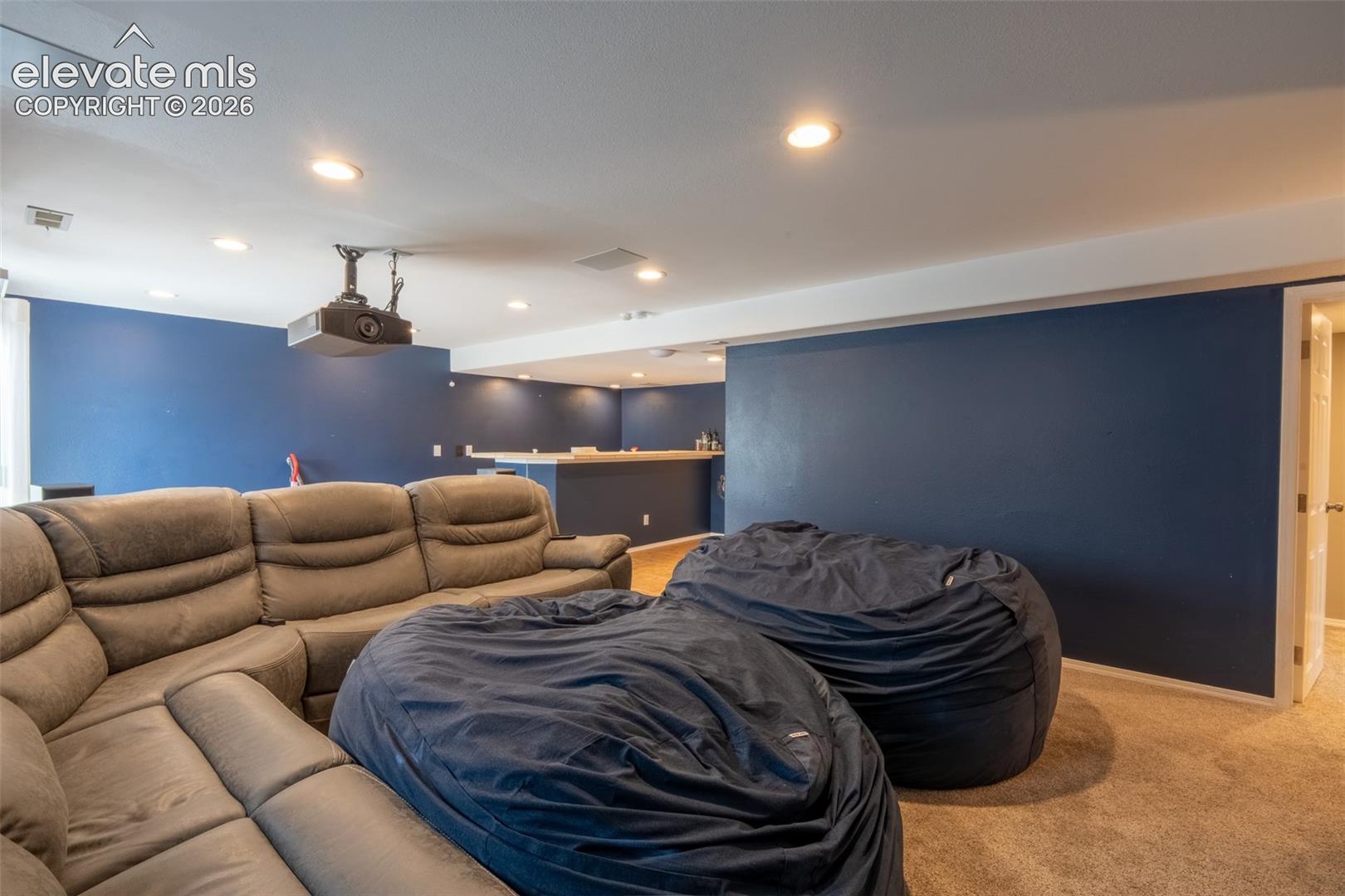 389 Oxbow Drive