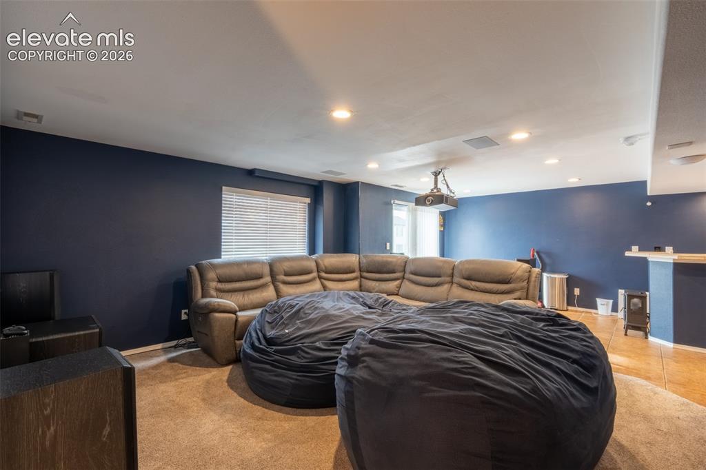 389 Oxbow Drive