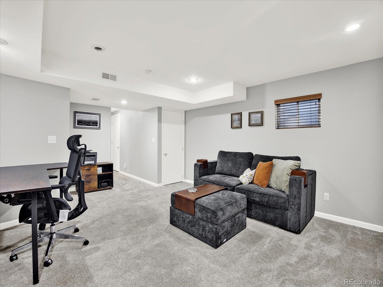 5230 E Kensington Avenue