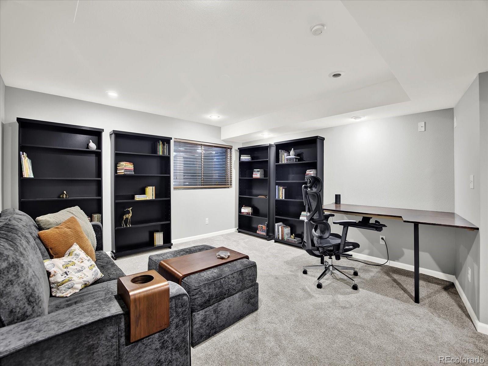 5230 E Kensington Avenue