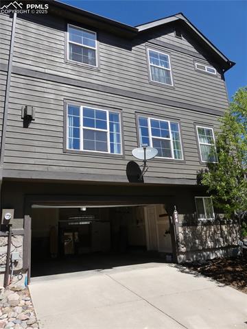 1054 Kara Ridge Point