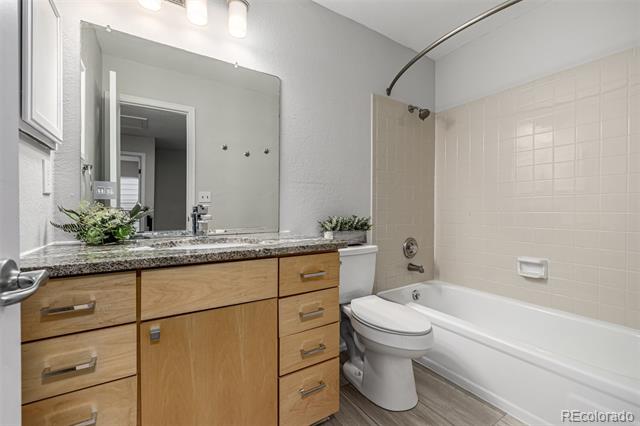 7143 Fenton Circle
