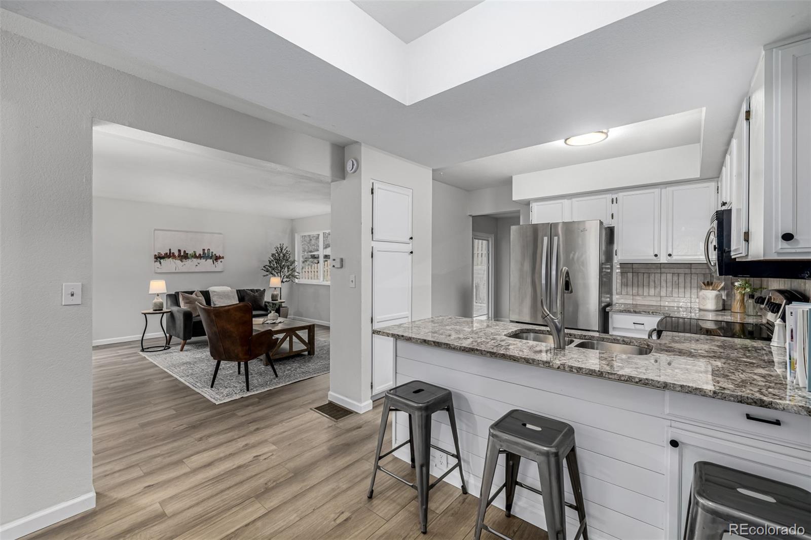 7143 Fenton Circle