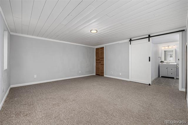 7143 Fenton Circle