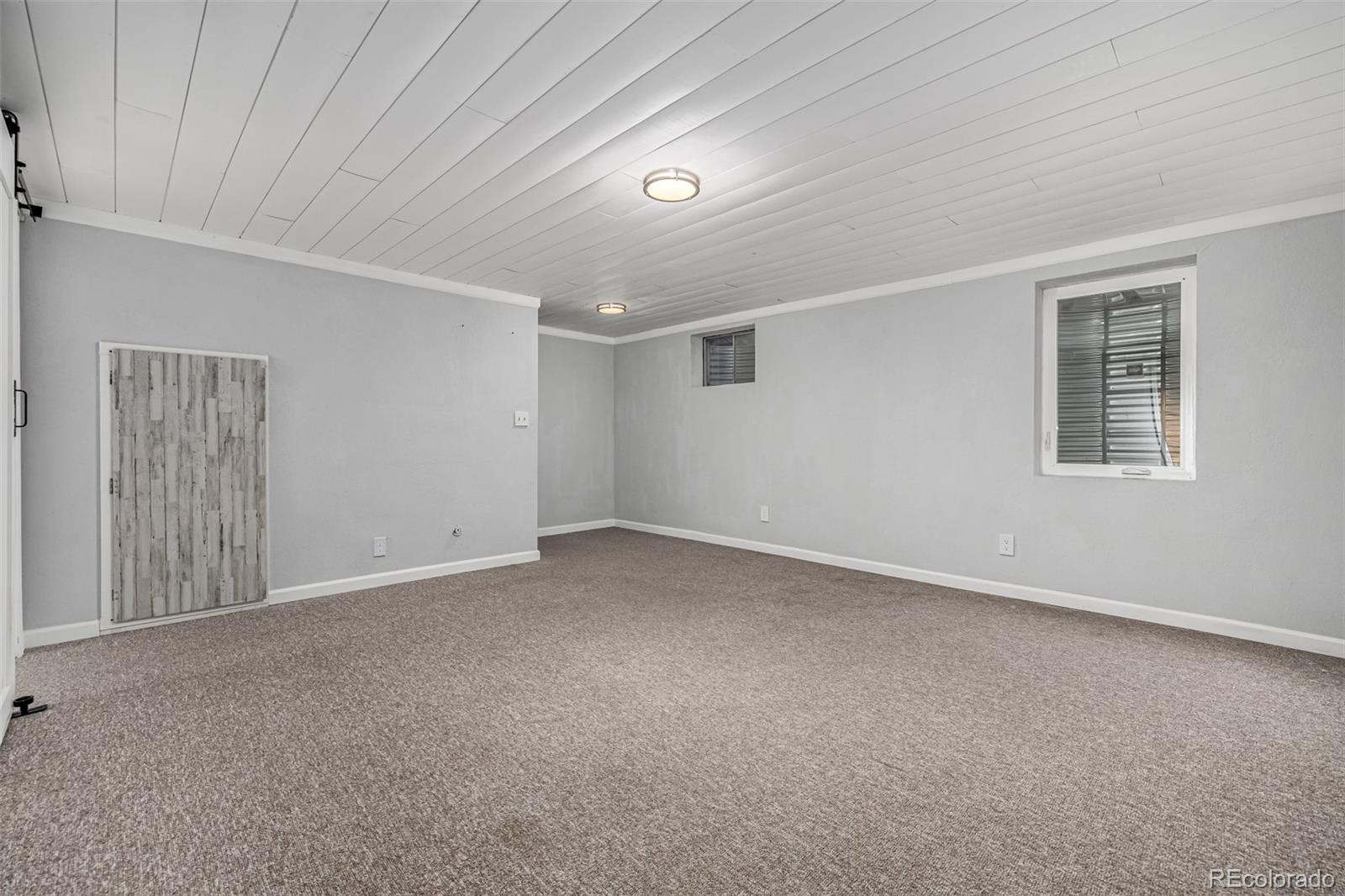 7143 Fenton Circle