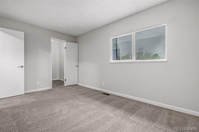 7143 Fenton Circle