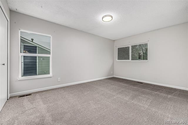 7143 Fenton Circle