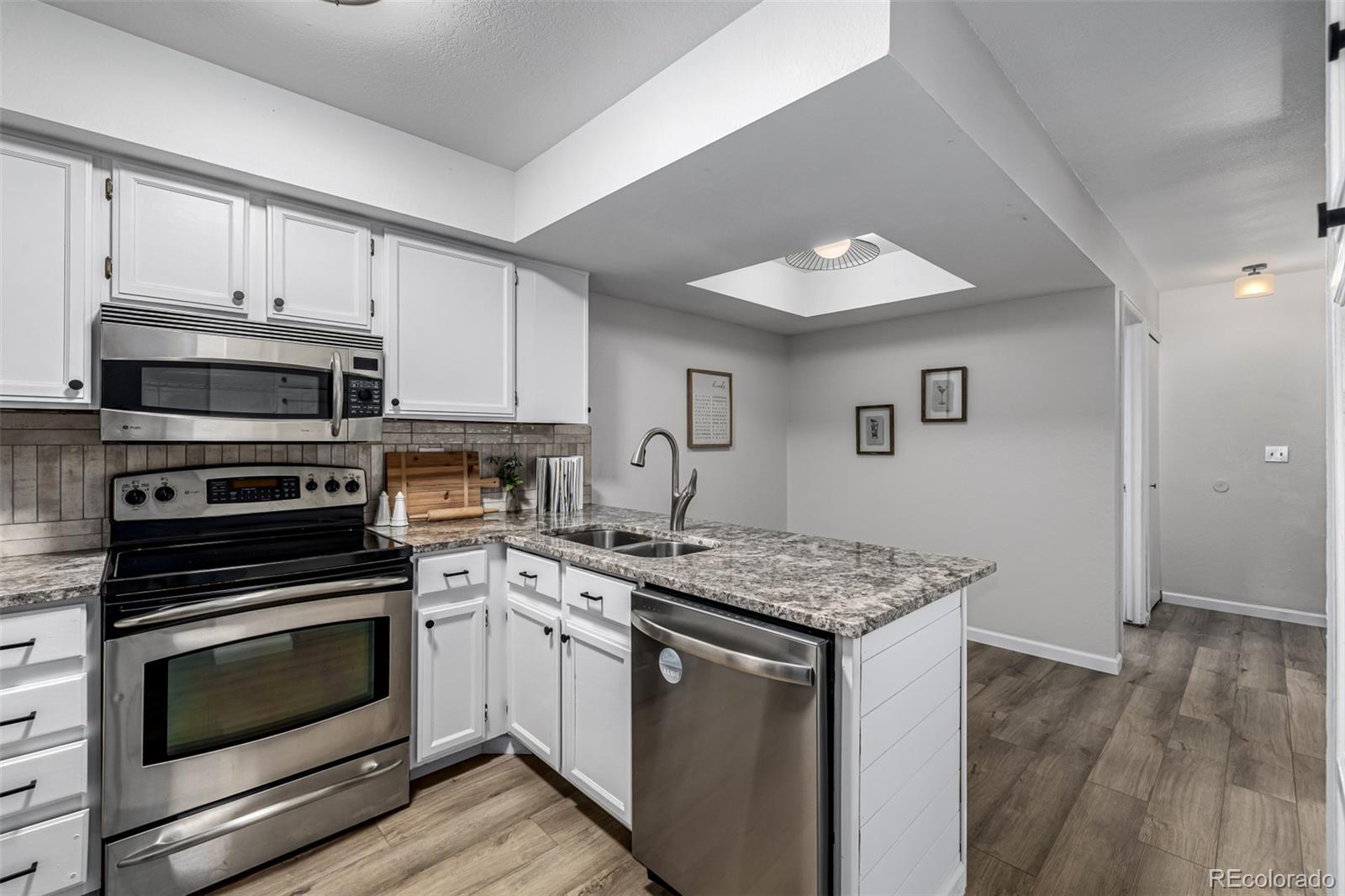 7143 Fenton Circle