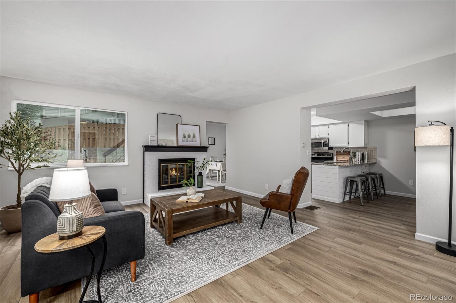 7143 Fenton Circle