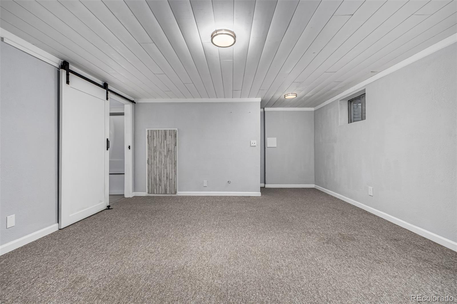 7143 Fenton Circle
