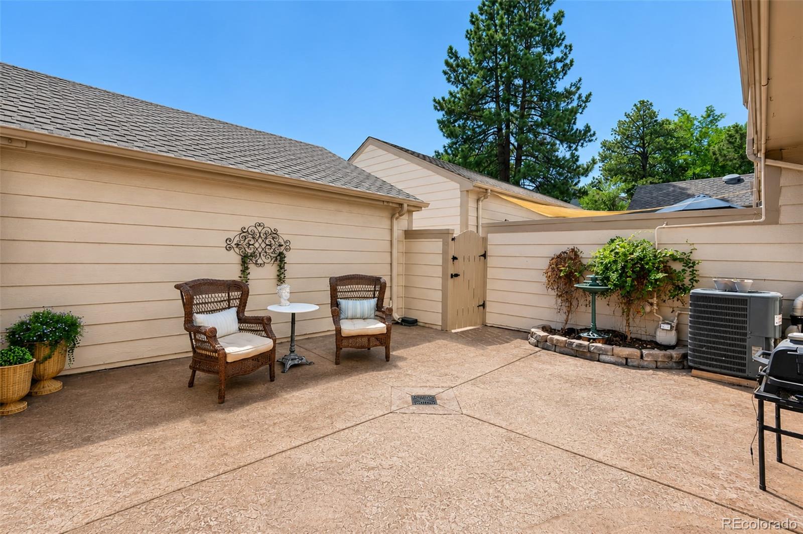 6937 E Briarwood Drive